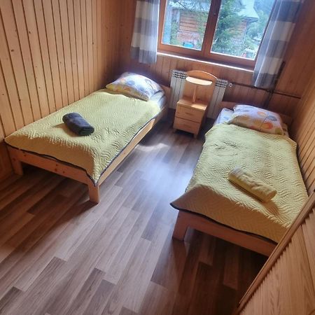 Dzianisz Pod Gruszaゲストハウス エクステリア 写真